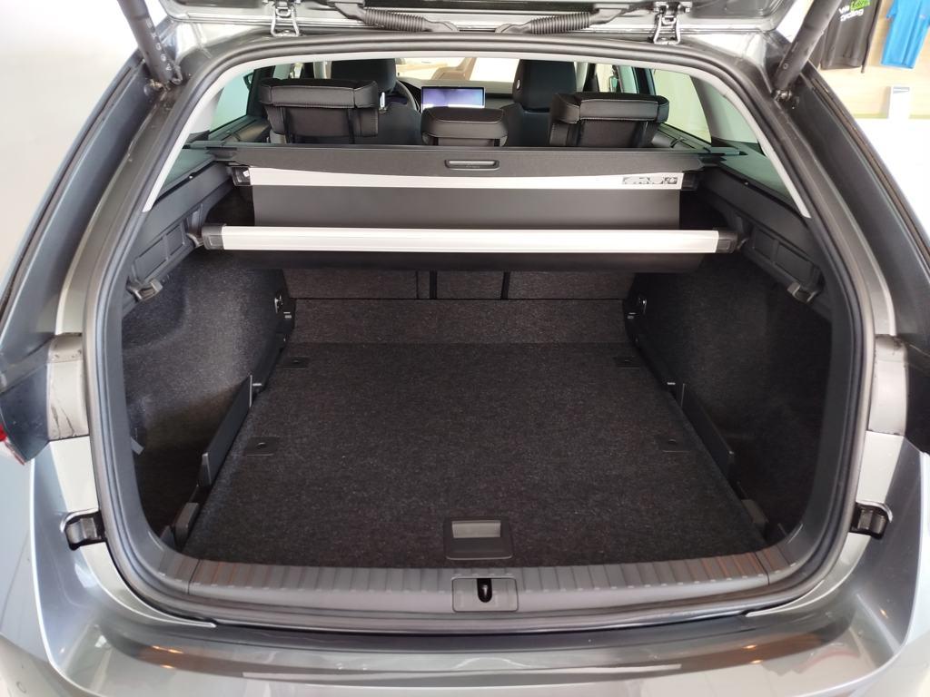 Skoda Octavia Combi 1.5 TSI m-HEV Selection DSG 110 kW (150 CV) - 6