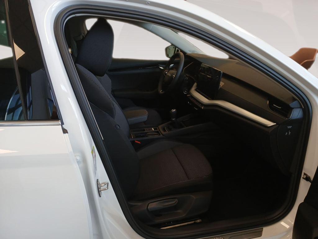 Skoda Octavia 2.0 TDI Selection 85 kW (115 CV) - 4