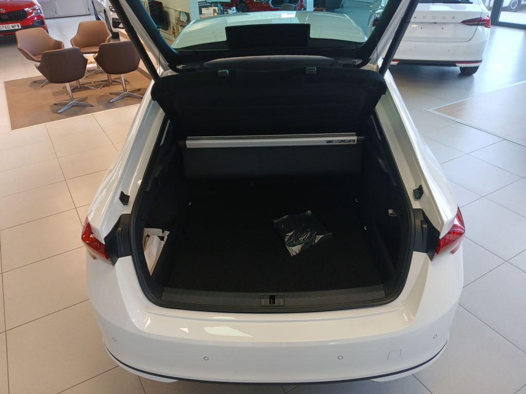 Skoda Octavia 2.0 TDI Selection 85 kW (115 CV) - 6