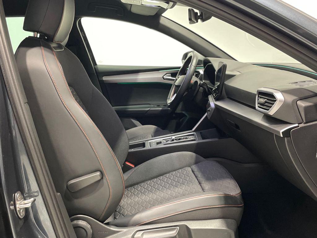 SEAT León 1.0 eTSI S&S FR 25 Aniversario DSG 81 kW (110 CV) - 4