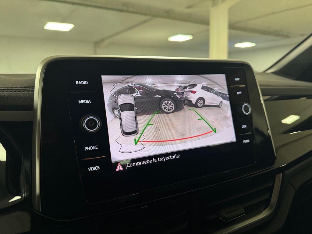 Volkswagen T-Roc R-Line 1.5 TSI 110 kW (150 CV) DSG - 16