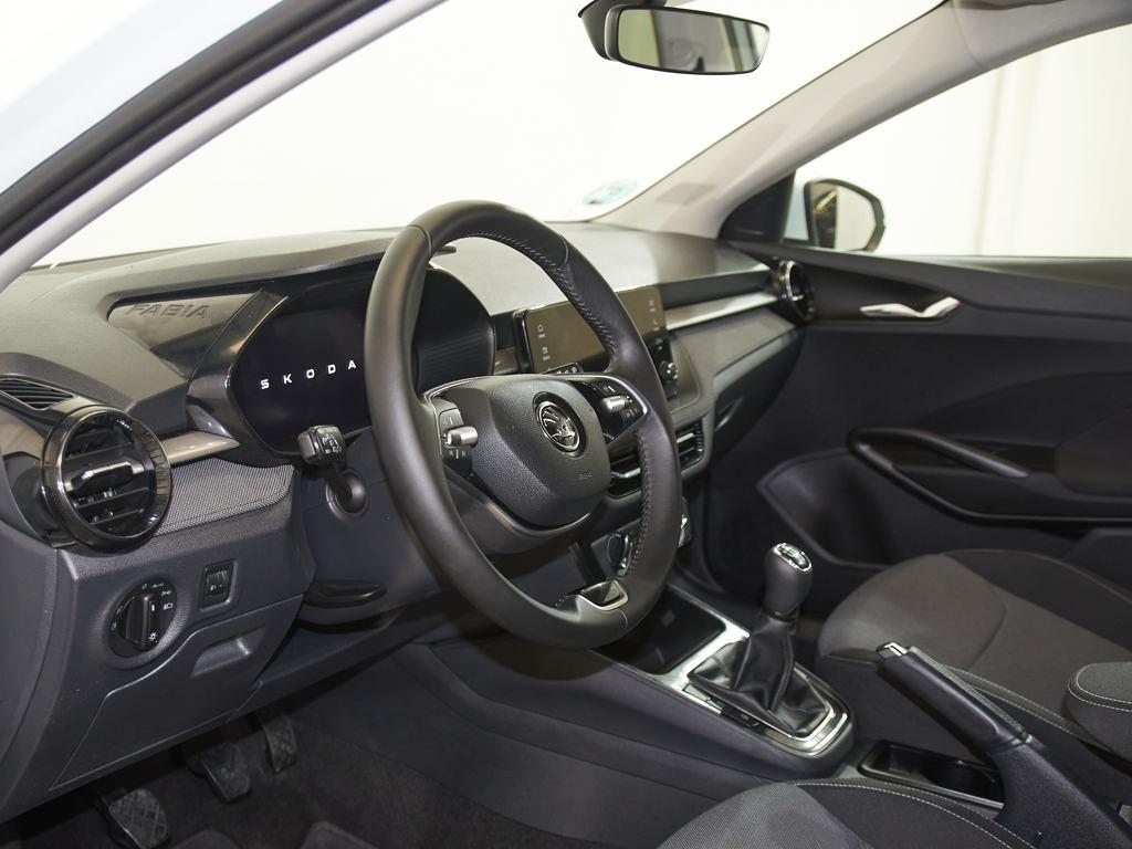 Skoda Fabia 1.0 TSI Selection 70 kW (95 CV) - 8
