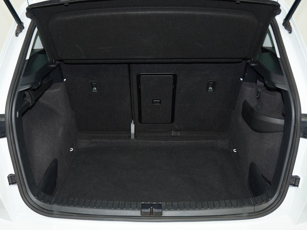 Skoda Karoq 1.5 TSI ACT Selection DSG 110 kW (150 CV) - 6