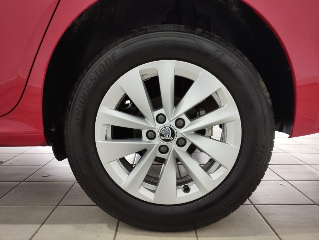 Skoda Kamiq 1.0 TSI Ambition 81 kW (110 CV) - 7