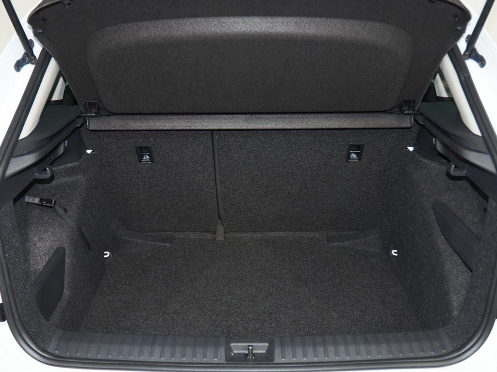 Skoda Kamiq 1.0 TSI Selection DSG 85 kW (115 CV) - 6