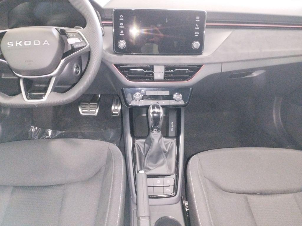 Skoda Kamiq 1.0 TSI Design DSG 85 kW (115 CV) - 14