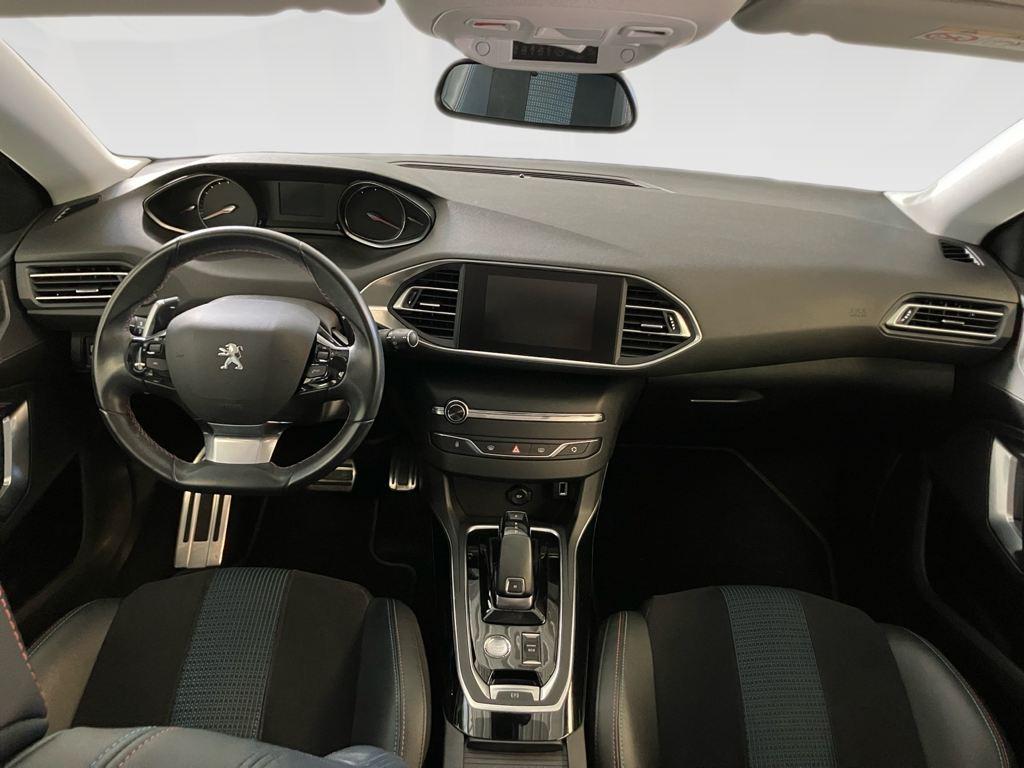 Peugeot 308 PureTech 130 S&S Tech Edition EAT8 96 kW (130 CV) - 3