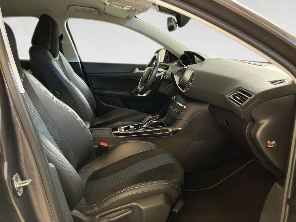 Peugeot 308 PureTech 130 S&S Tech Edition EAT8 96 kW (130 CV) - 4