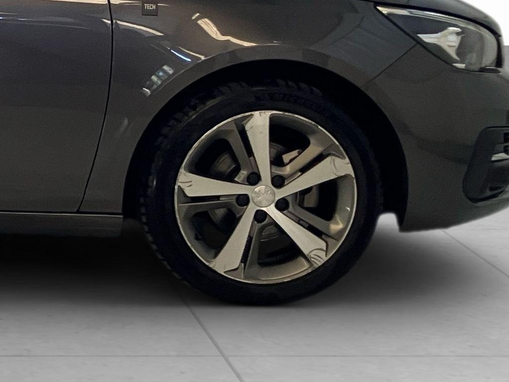 Peugeot 308 PureTech 130 S&S Tech Edition EAT8 96 kW (130 CV) - 7
