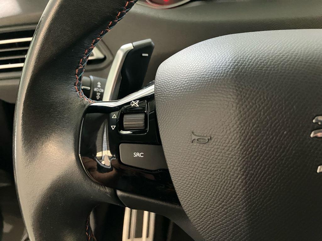 Peugeot 308 PureTech 130 S&S Tech Edition EAT8 96 kW (130 CV) - 8