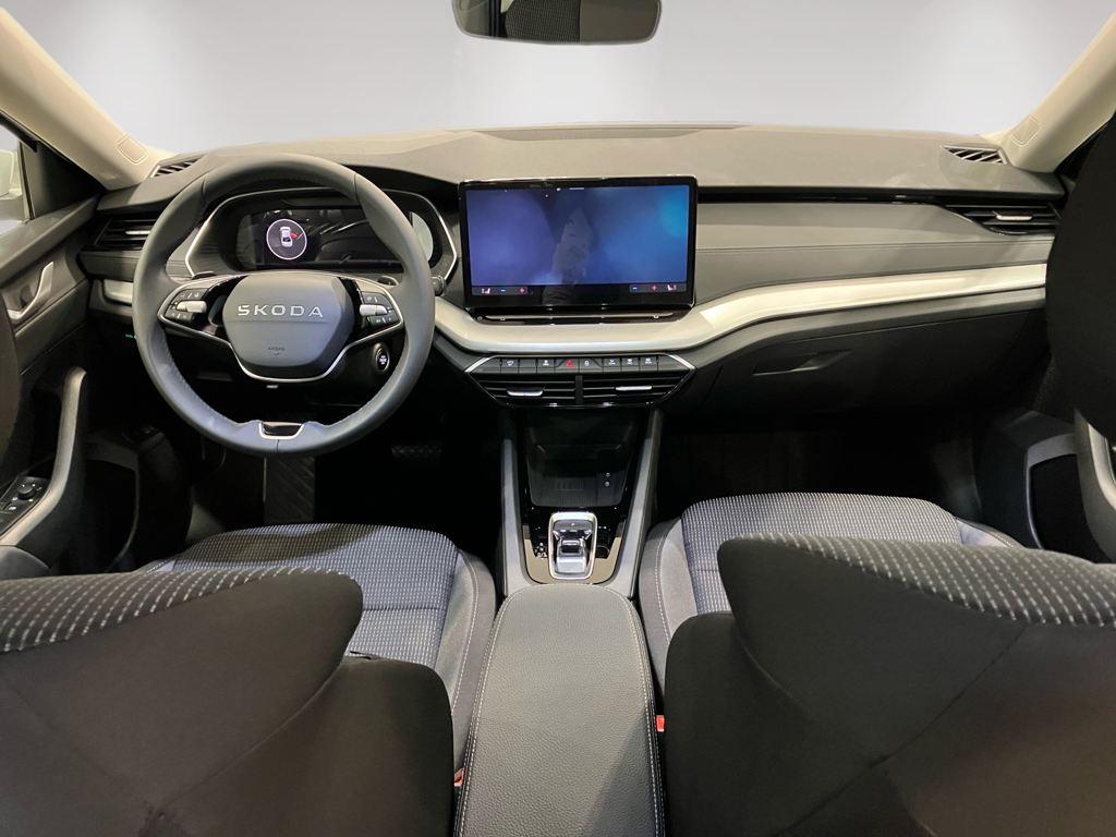 Skoda Octavia 1.5 TSI m-HEV Selection DSG 85 kW (116 CV) - 3