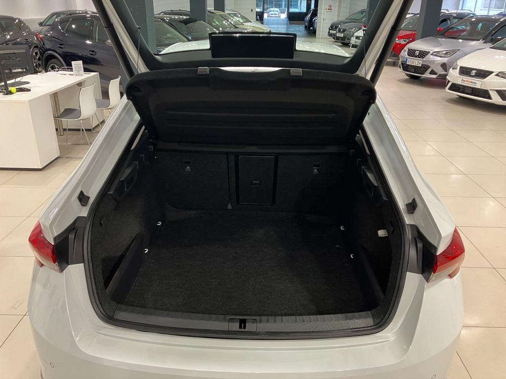 Skoda Octavia 1.5 TSI m-HEV Selection DSG 85 kW (116 CV) - 6