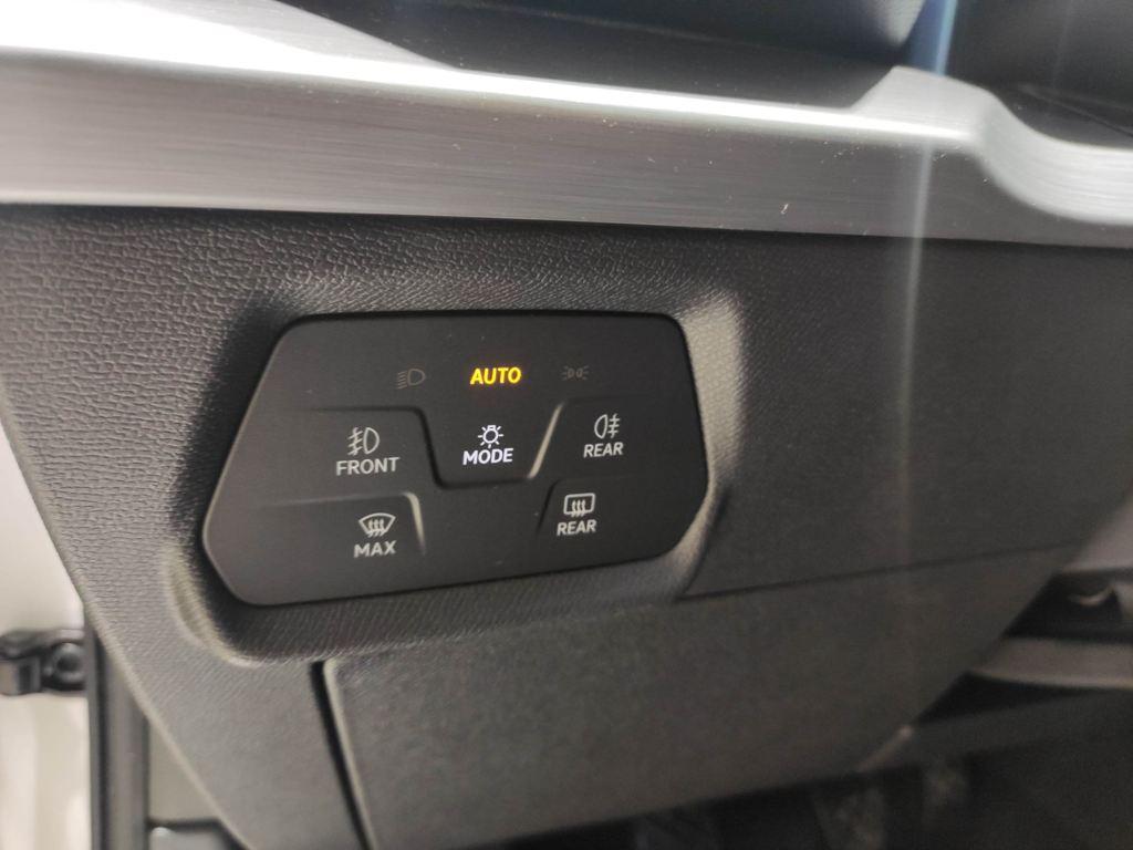 SEAT León 1.5 eTSI S&S FR Go XL DSG 110 kW (150 CV) - 9