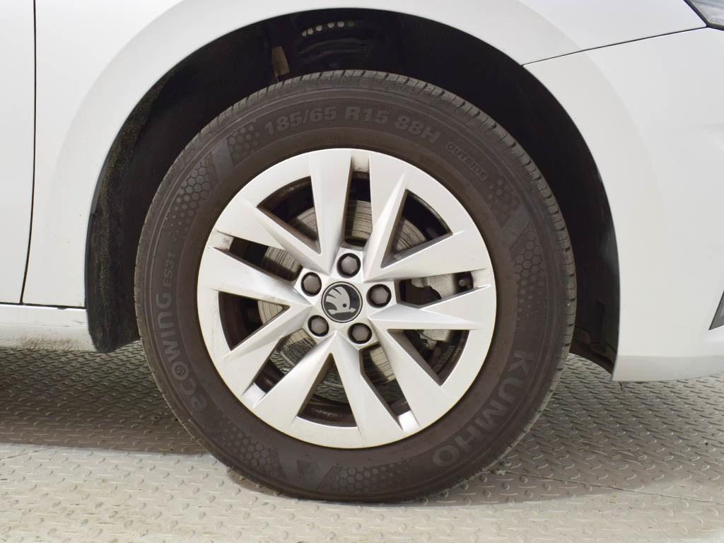 Skoda Fabia 1.0 TSI Selection DSG 85 kW (115 CV) - 7