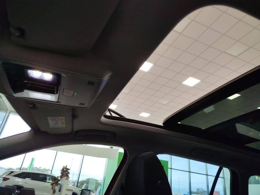 Skoda Octavia Combi 2.0 TDI Scout 4x4 DSG 147 kW (200 CV) - 9