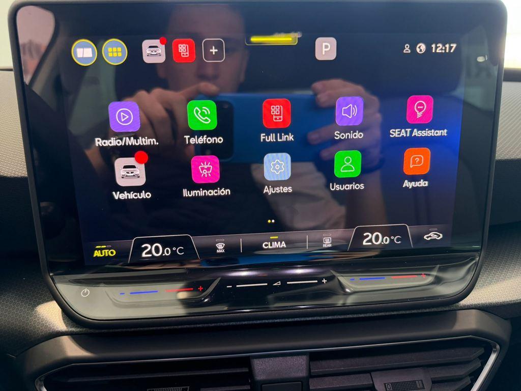 SEAT León 1.5 eTSI Style 25 Aniversario DSG 85 kW (116 CV) - 14