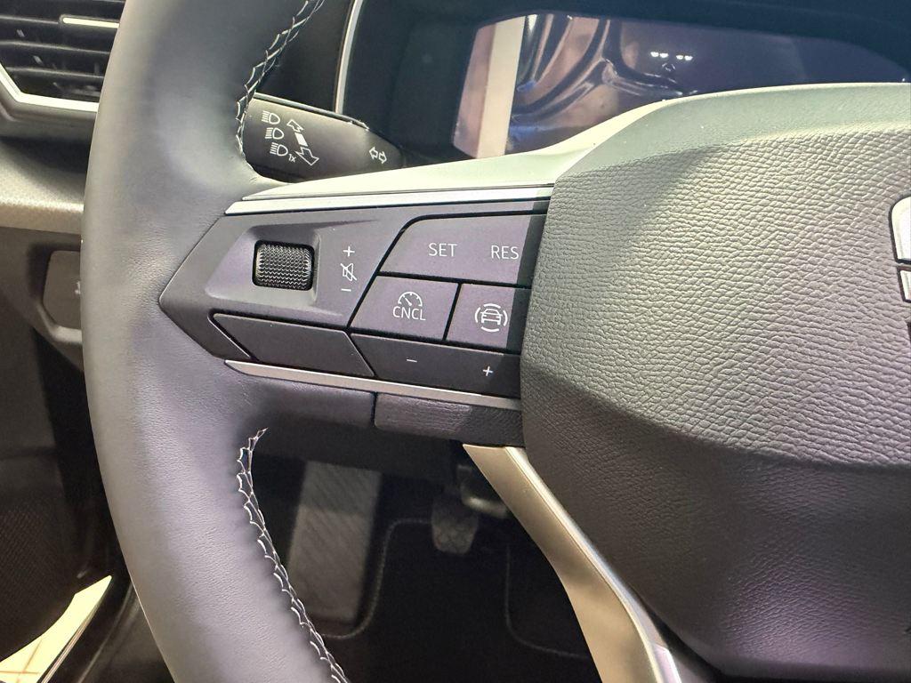 SEAT León 1.5 eTSI Style 25 Aniversario DSG 85 kW (116 CV) - 8