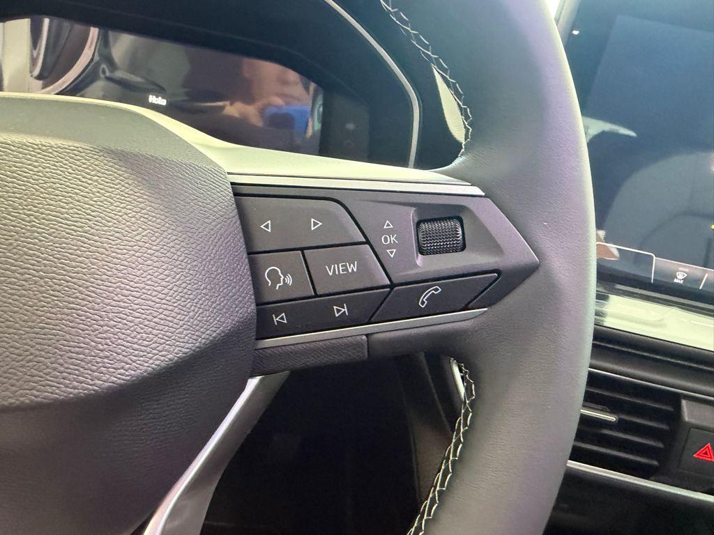 SEAT León 1.5 eTSI Style 25 Aniversario DSG 85 kW (116 CV) - 10