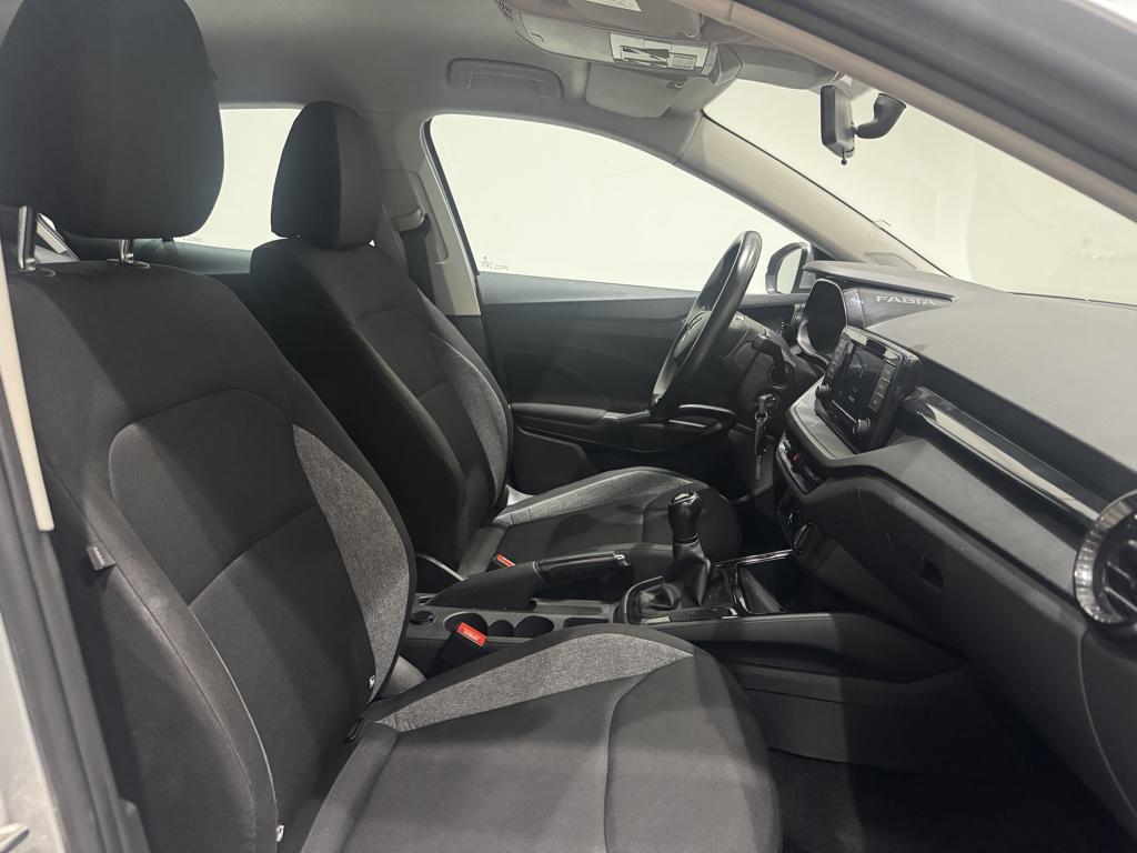 Skoda Fabia 1.0 TSI Active 70 kW (95 CV) - 4