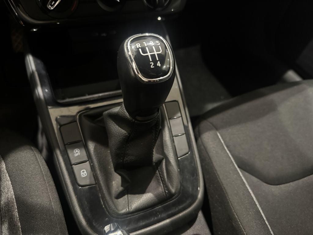 Skoda Fabia 1.0 TSI Active 70 kW (95 CV) - 11