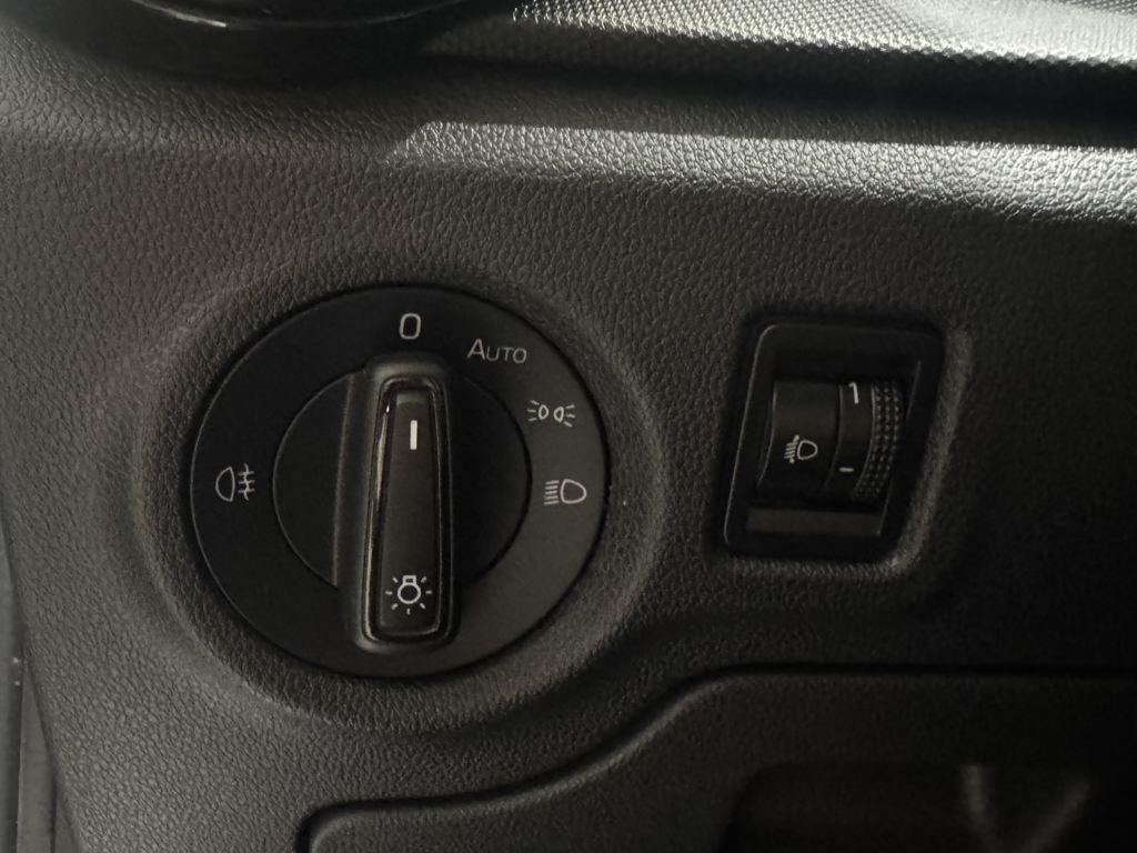 Skoda Fabia 1.0 TSI Active 70 kW (95 CV) - 12