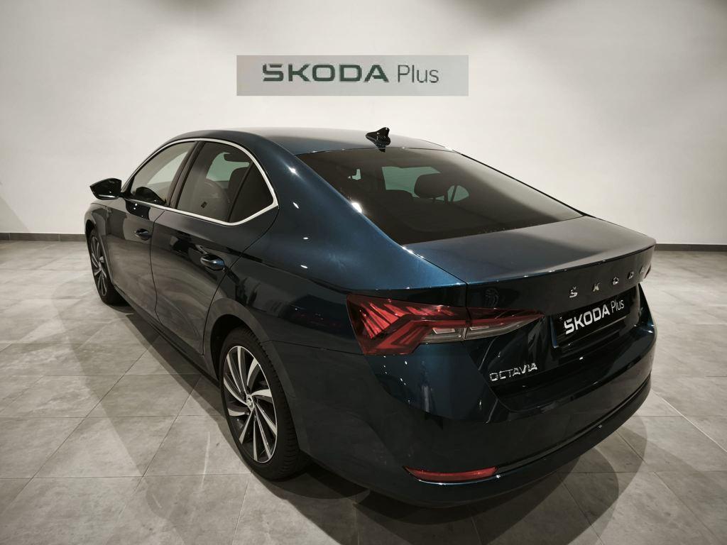 Skoda Octavia 1.0 TSI MHEV Selection DSG 81 kW (110 CV) - 1