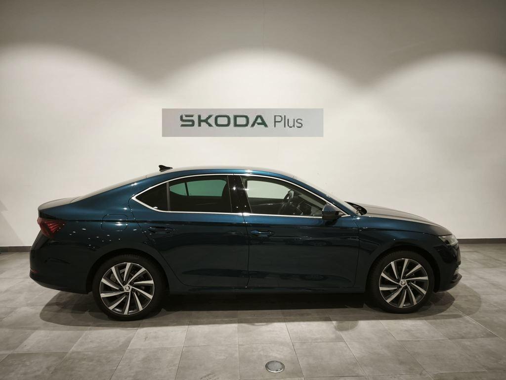 Skoda Octavia 1.0 TSI MHEV Selection DSG 81 kW (110 CV) - 2