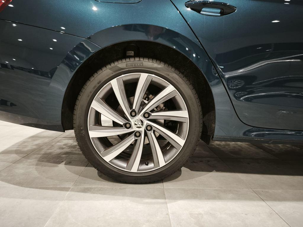 Skoda Octavia 1.0 TSI MHEV Selection DSG 81 kW (110 CV) - 7