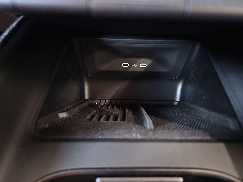 Skoda Elroq 60 63 kWh 150 kW (204 CV) - 15