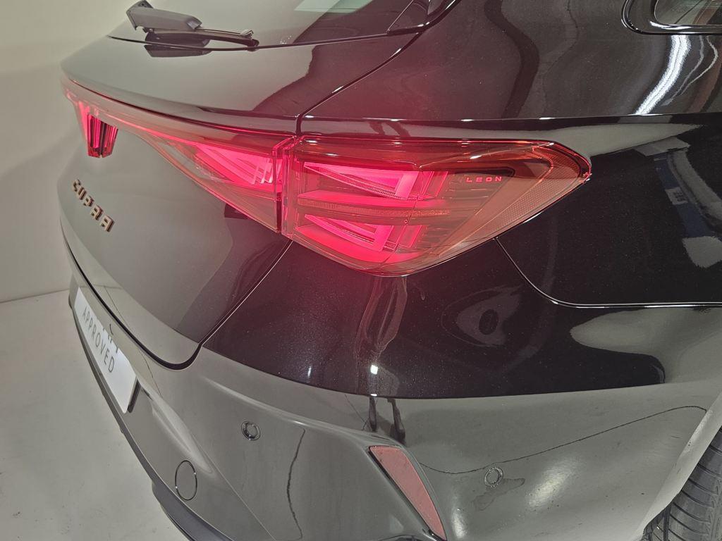 CUPRA Leon Sportstourer 1.5 eTSI DSG 110 kW (150 CV) - 12