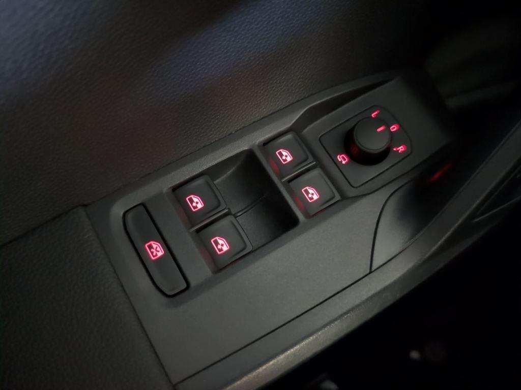 SEAT Arona 1.0 TSI Style Special Edition 85 kW (115 CV) - 17