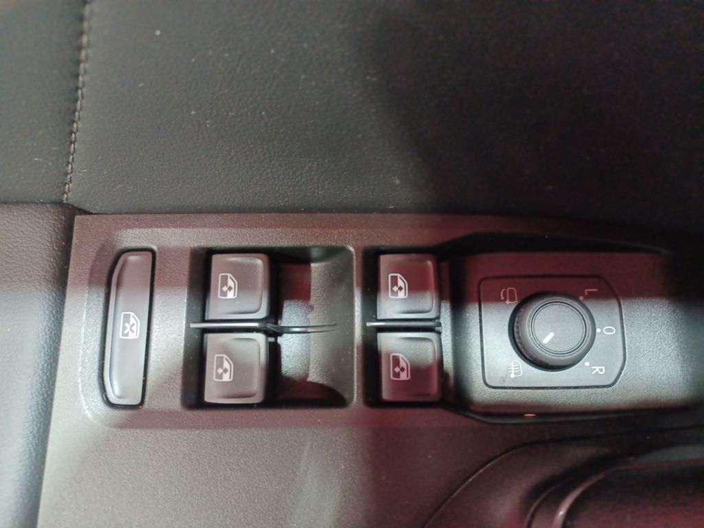 CUPRA León 1.5 eTSI DSG 110 kW (150 CV) - 11