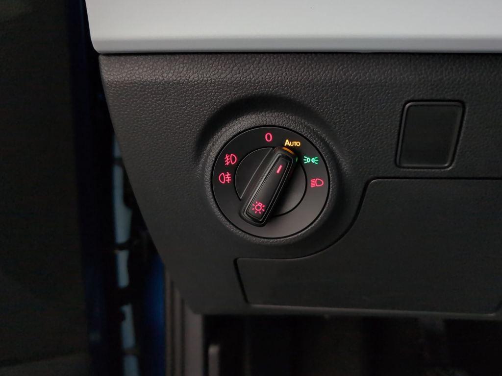 SEAT Arona 1.0 TSI Style XM 70 kW (95 CV) - 18