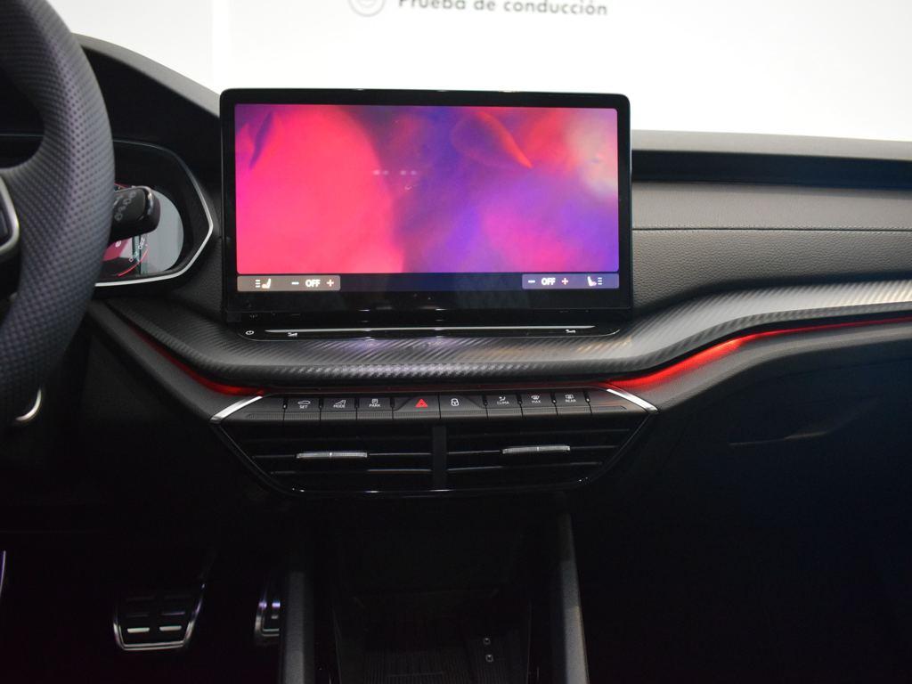 Skoda Octavia Combi 1.5 TSI m-HEV Sportline DSG 110 kW (150 CV) - 12