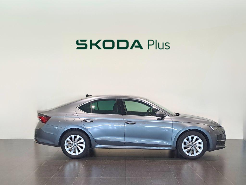 Skoda Octavia 1.5 TSI m-HEV Design DSG 110 kW (150 CV) - 2