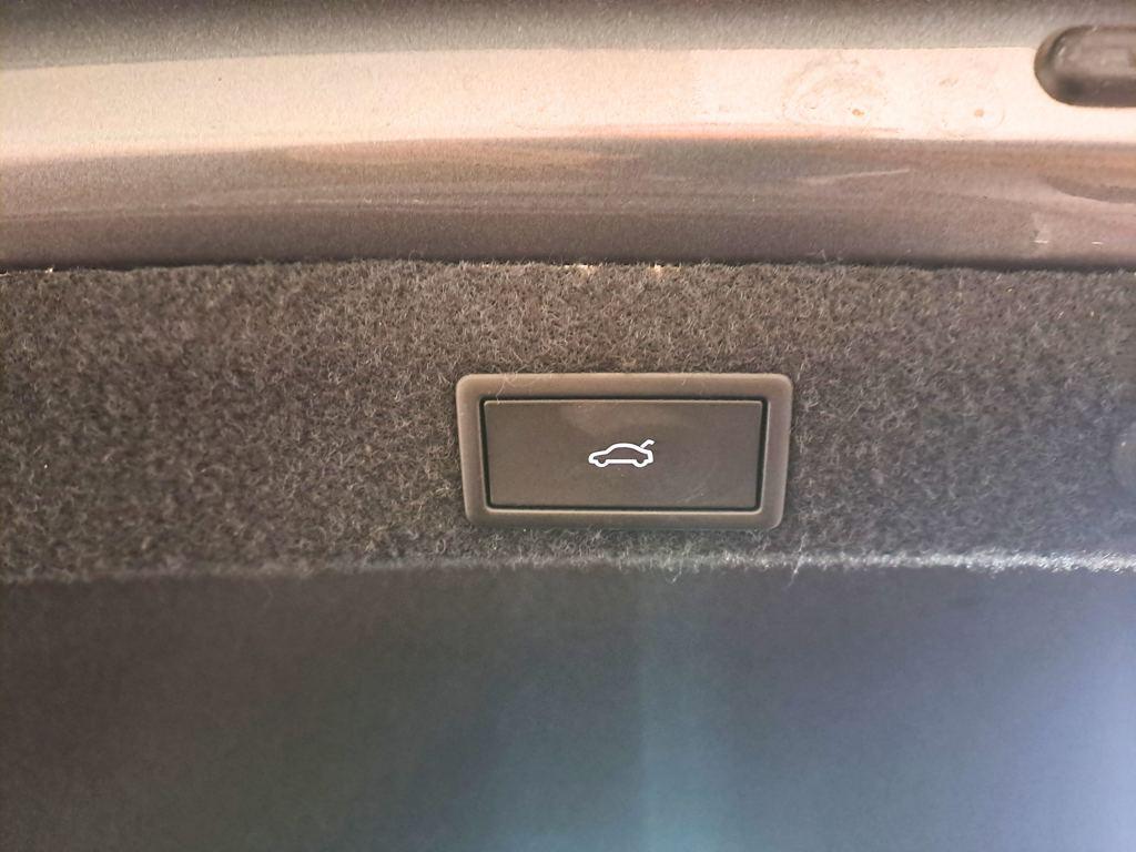 Skoda Octavia 1.5 TSI m-HEV Design DSG 110 kW (150 CV) - 12