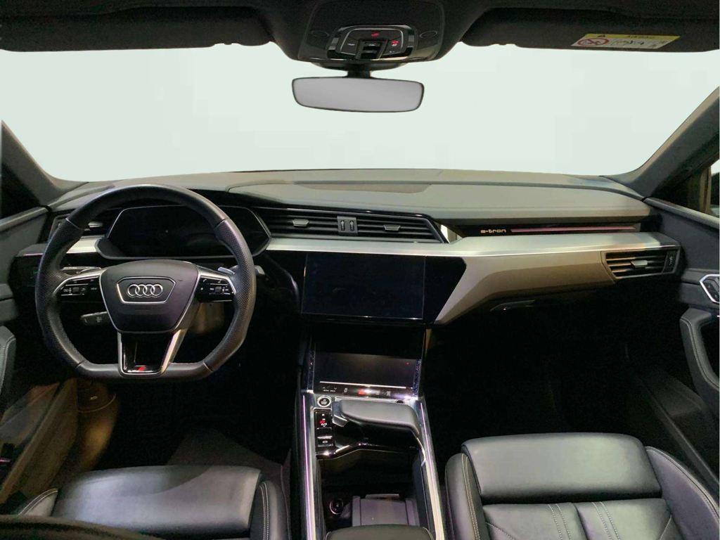 Audi e-tron Sportback Black line 55 quattro 300 kW (408 CV) - 3