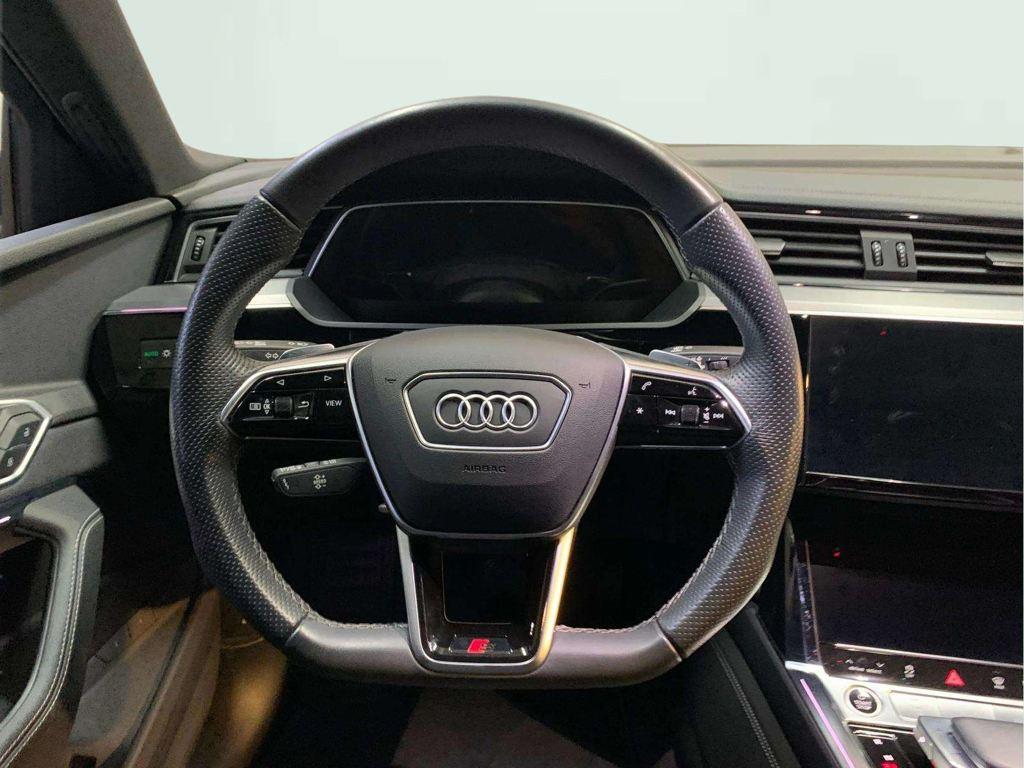 Audi e-tron Sportback Black line 55 quattro 300 kW (408 CV) - 8