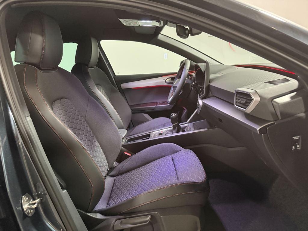 SEAT León 1.5 TSI S&S FR Special Edition 85 kW (116 CV) - 4