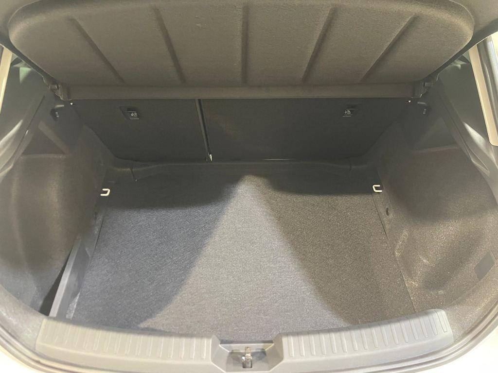 SEAT León 1.5 eTSI Style 25 Aniversario DSG 85 kW (116 CV) - 6