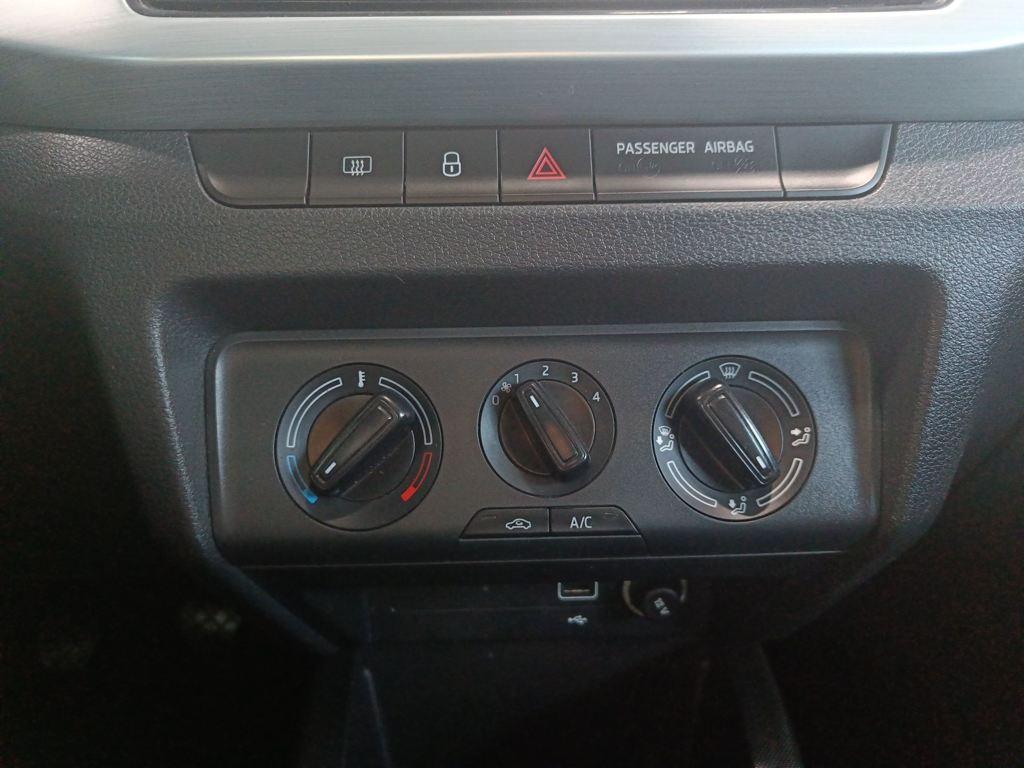 Skoda Fabia 1.0 MPI Ambition 44 kW (60 CV) - 17