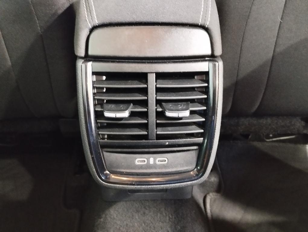 Skoda Kamiq 1.0 TSI Selection 85 kW (115 CV) - 12