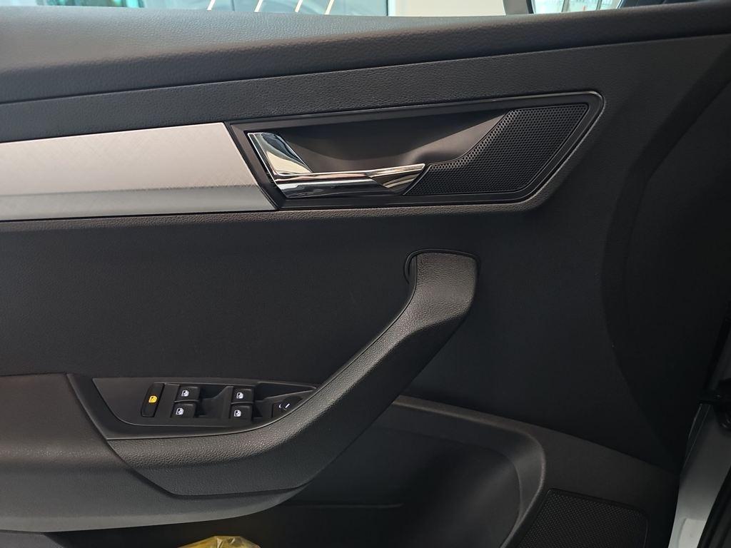 Skoda Karoq 1.5 TSI ACT Selection 110 kW (150 CV) - 18