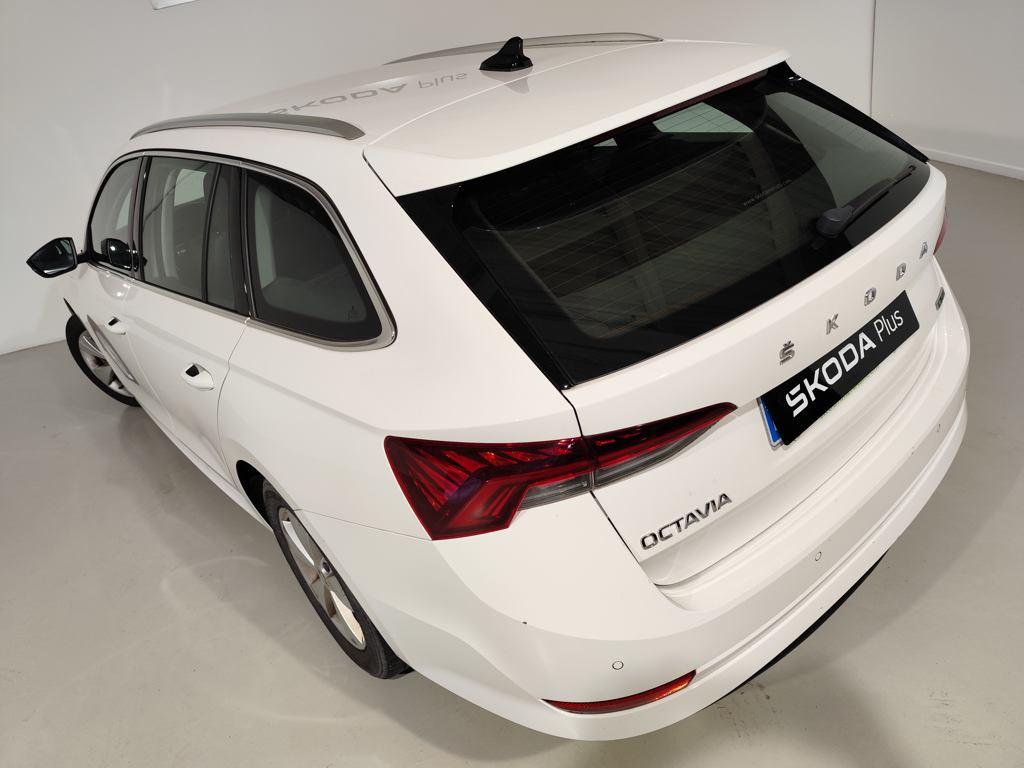 Skoda Octavia Combi 1.5 TSI MHEV Ambition DSG 110 kW (150 CV) - 12