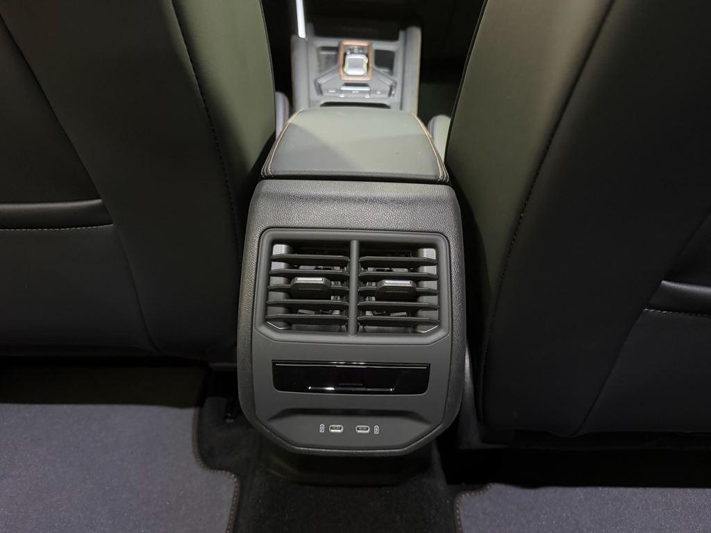 CUPRA Formentor 1.5 TSI e-Hybrid DSG 150 kW (204 CV) - 9