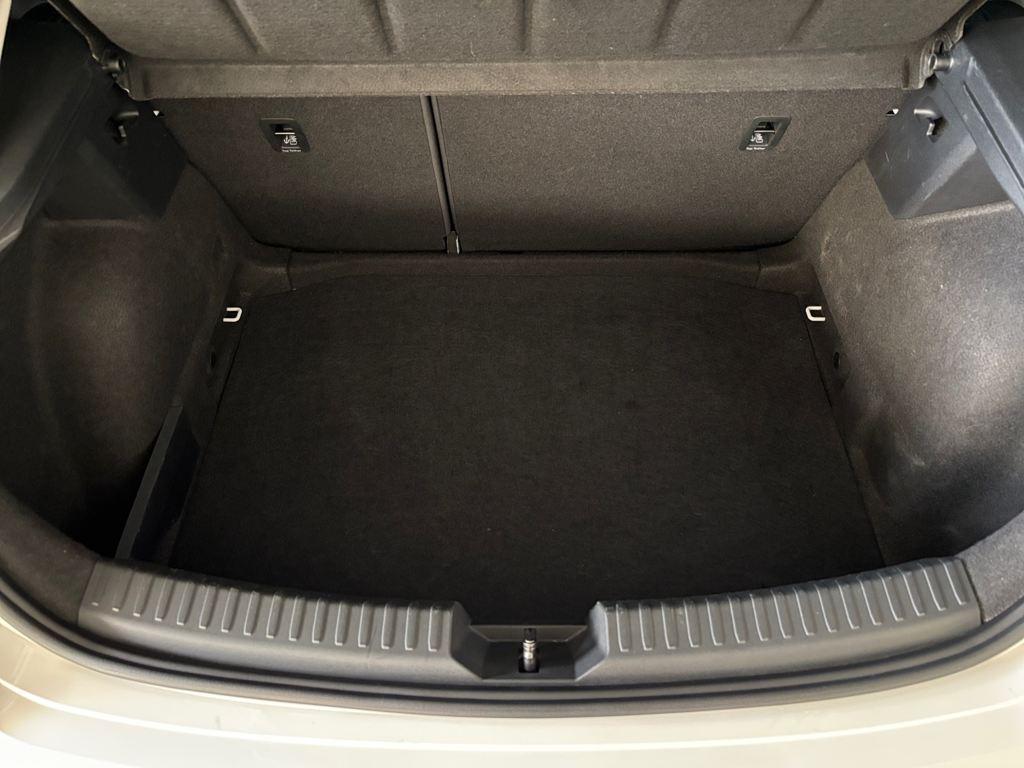 SEAT León 1.5 eTSI Style 25 Aniversario DSG 85 kW (116 CV) - 6