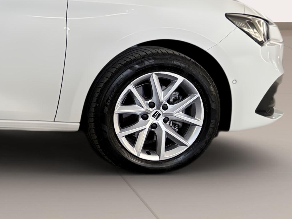 SEAT León 1.5 eTSI Style 25 Aniversario DSG 85 kW (116 CV) - 7