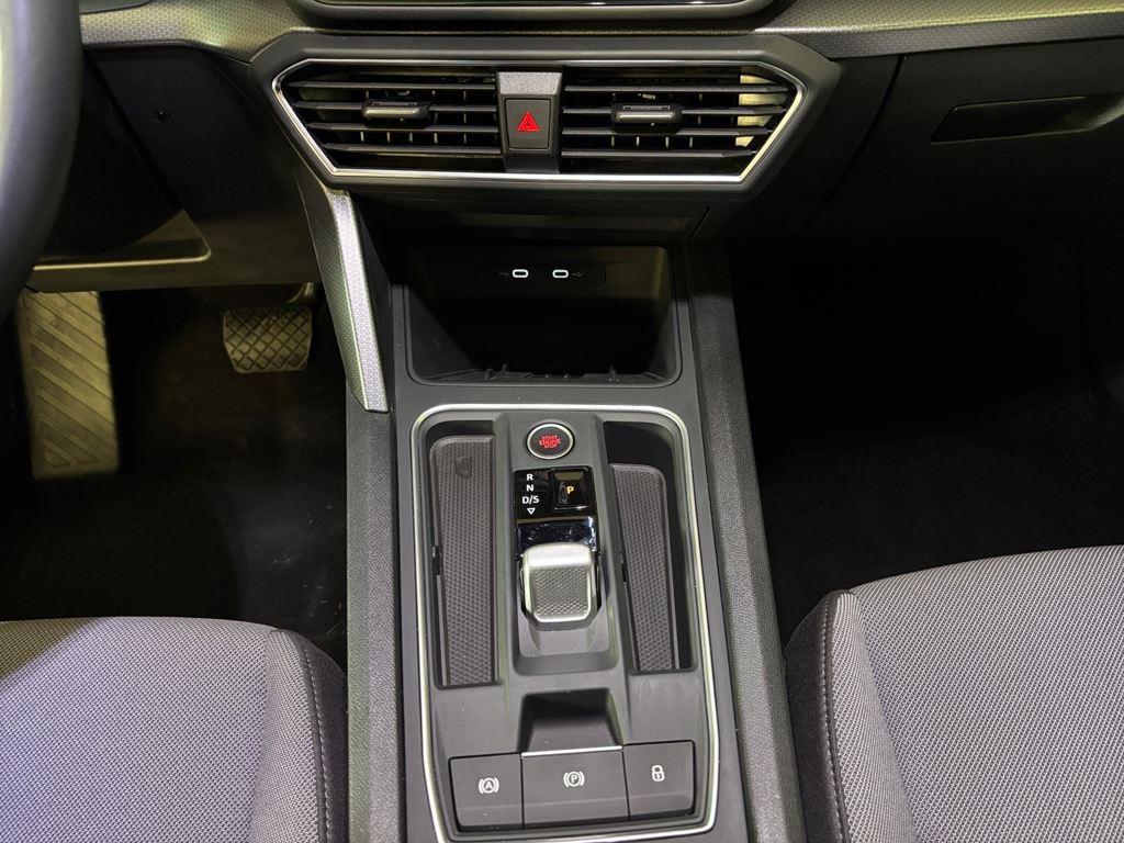 SEAT León 1.5 eTSI Style 25 Aniversario DSG 85 kW (116 CV) - 11