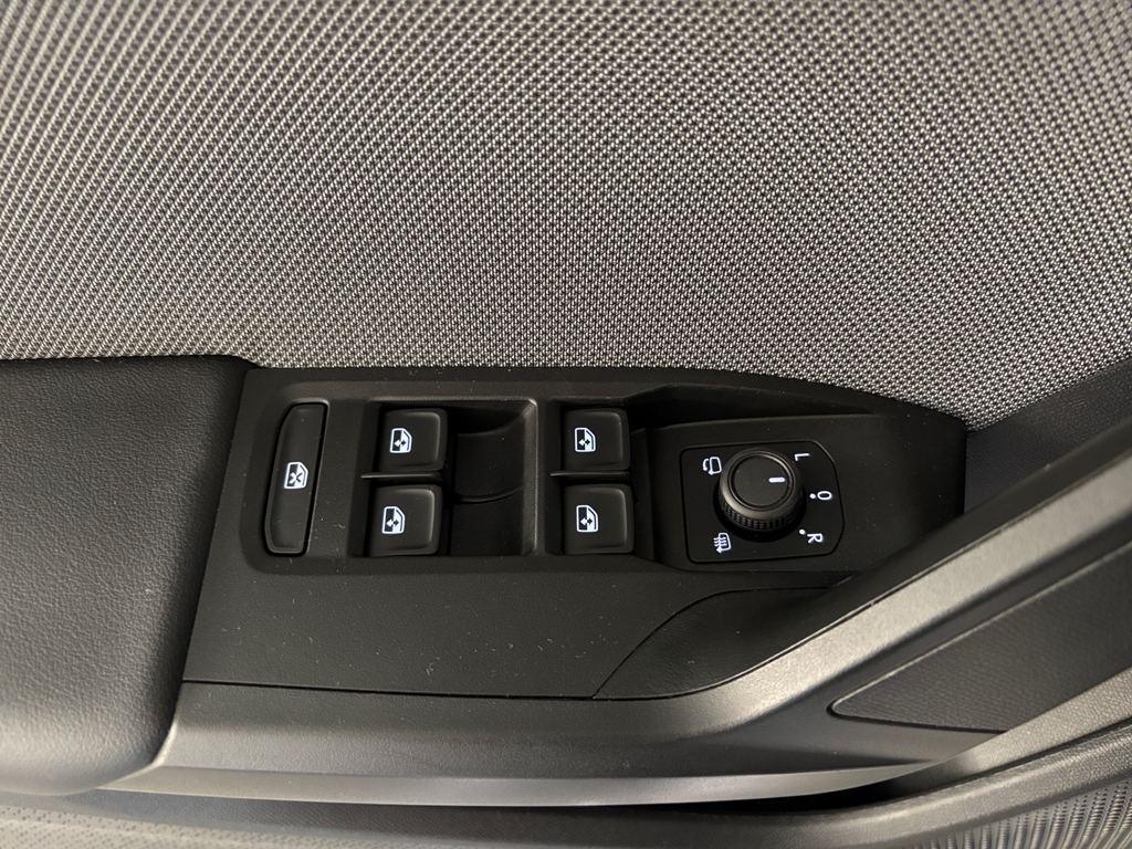 SEAT León 1.5 eTSI Style 25 Aniversario DSG 85 kW (116 CV) - 12