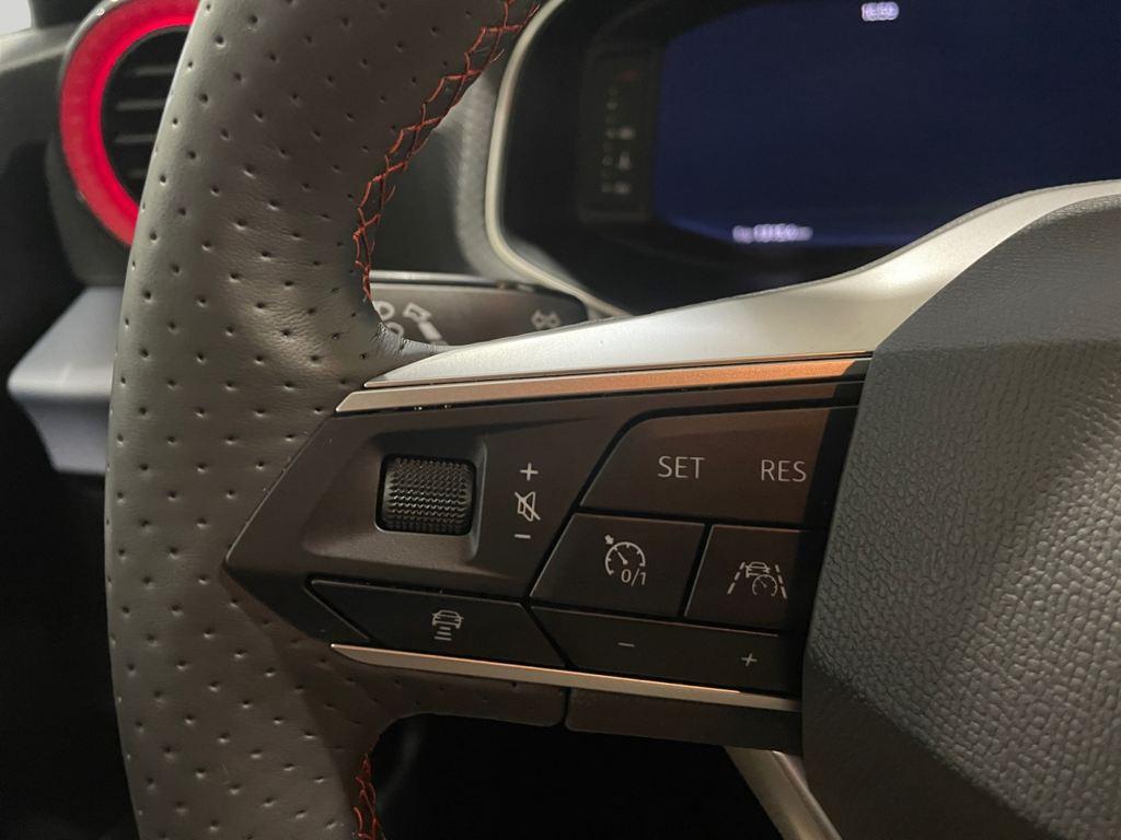 SEAT Arona 1.0 TSI S&S FR Plus 81 kW (110 CV) - 10